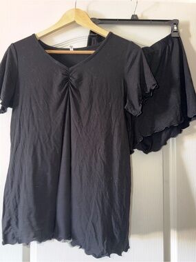 Black Lounge Set - Ruched Top & Elastic Waist Shorts